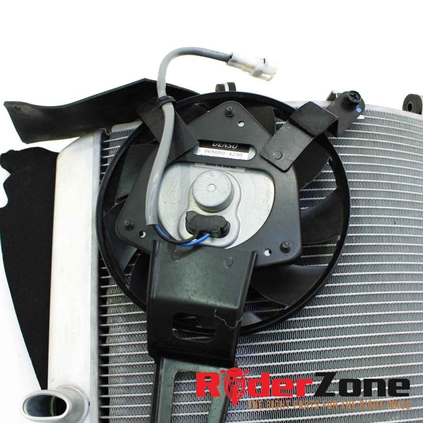 2016 - 2019 KAWASAKI NINJA ZX10R RADIATOR ENGINE COOLING FAN CAP SYSTEM STRAIGHT