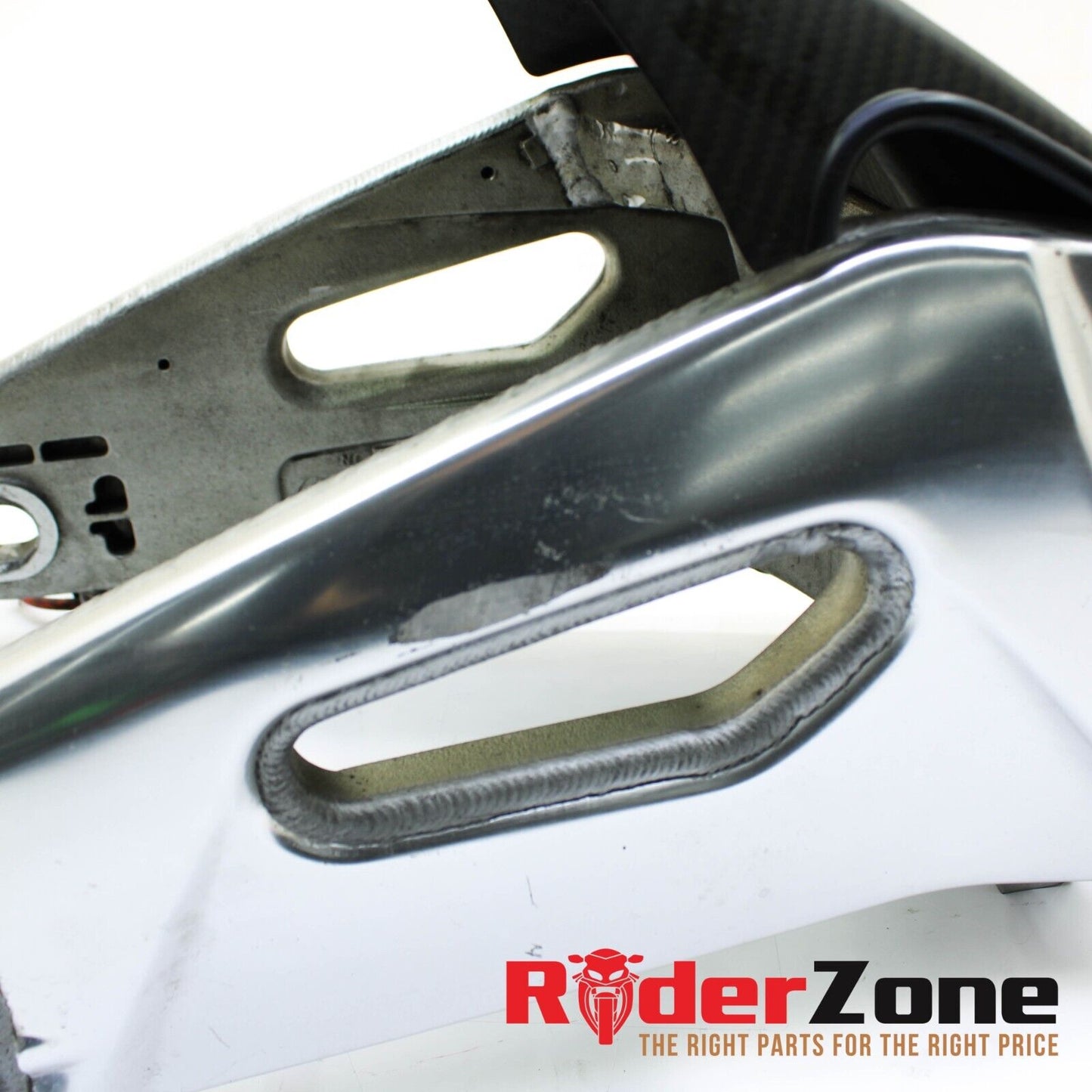 2009 - 2015 APRILIA RSV4 R SWINGARM REAR FENDER HUGGER STRAIGHT SWING ARM STOCK