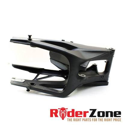 2020 - 2023 BMW S1000RR BRAZO OSCILANTE TRASERO GUARDABARROS TRASERO NEGRO GUÍA DE CADENA 