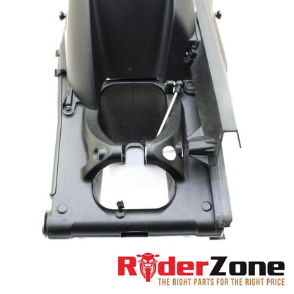 2020 - 2023 BMW S1000RR BRAZO OSCILANTE TRASERO GUARDABARROS TRASERO NEGRO GUÍA DE CADENA 